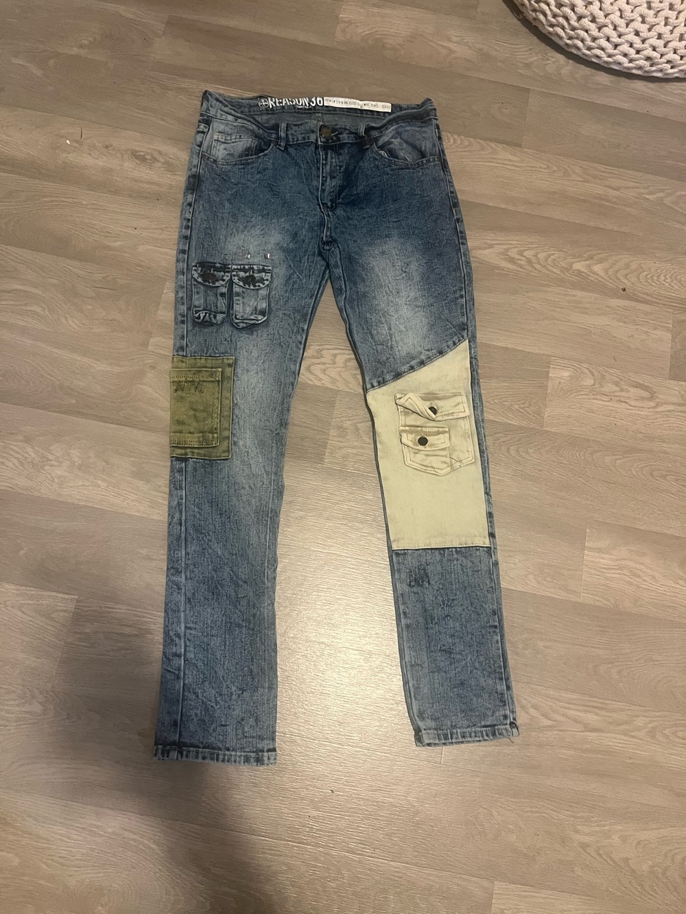 Blue Patchwork Men’s Jeans with Utility Pockets